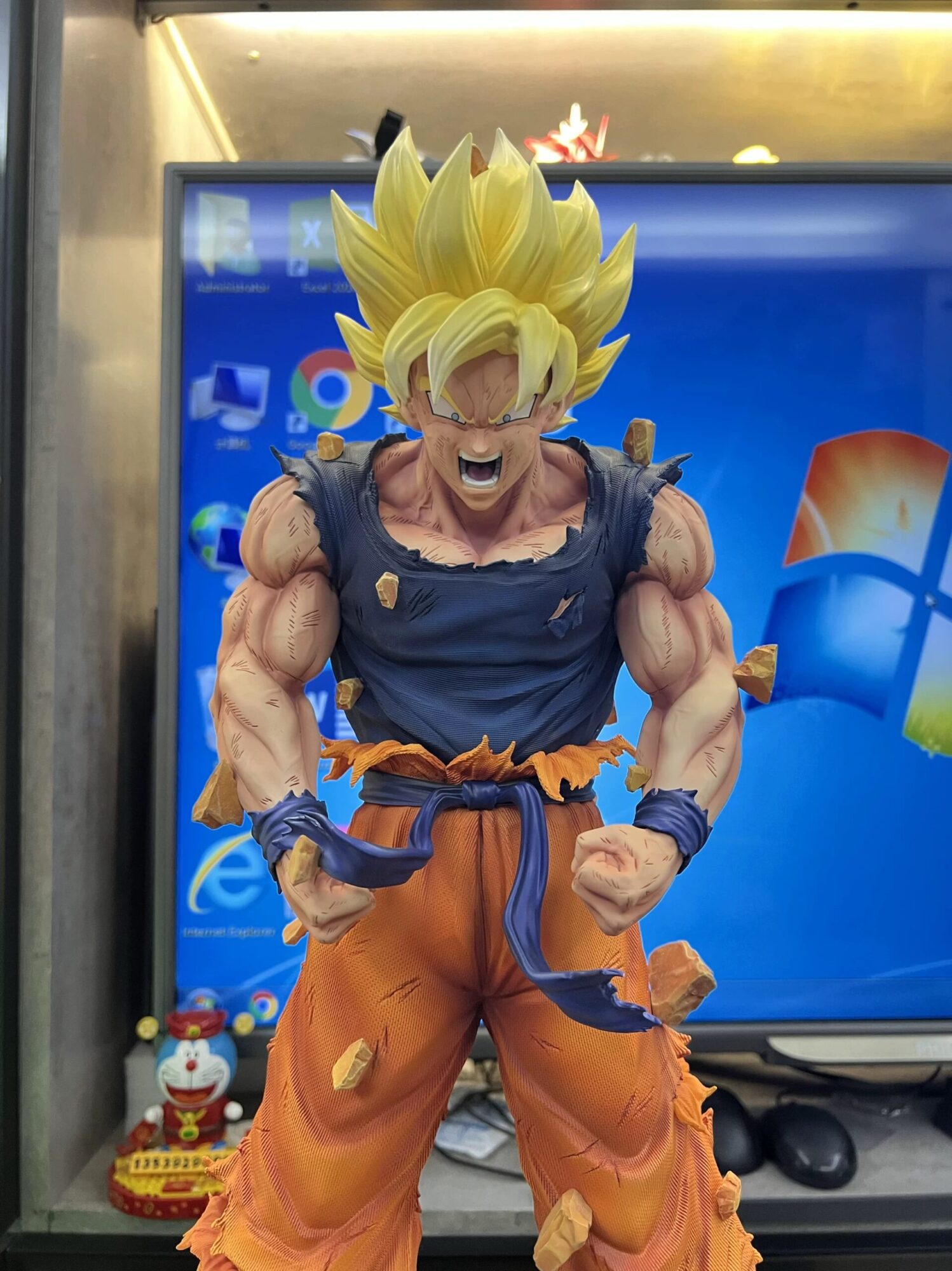 Tsume Studio - SSJ Goku - Image 5