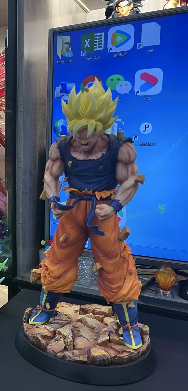 Tsume Studio - SSJ Goku - Image 8