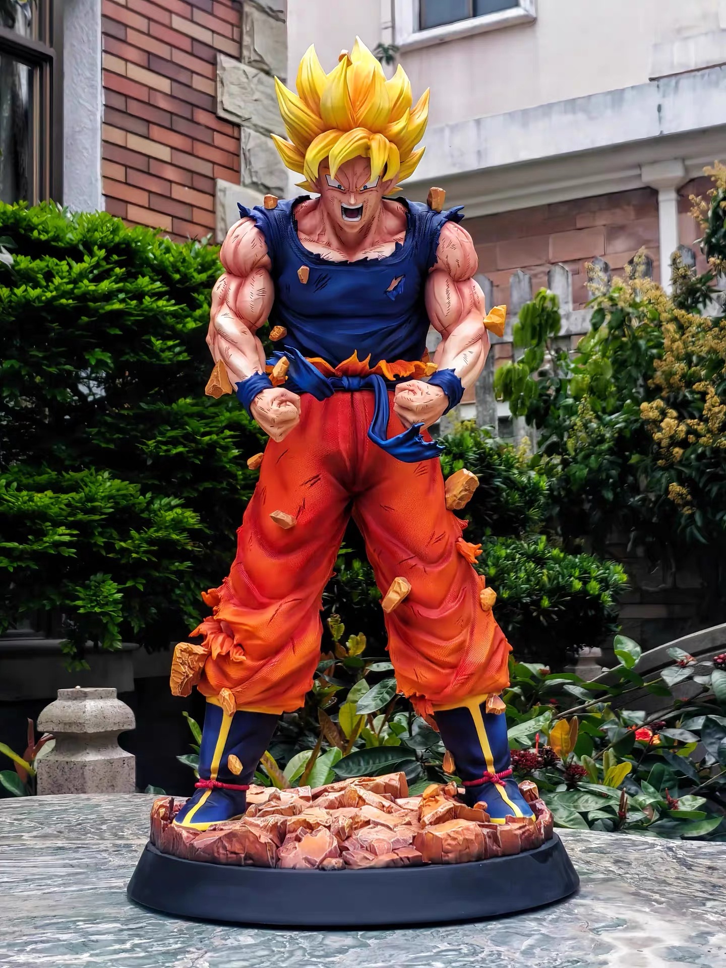 Tsume Studio - SSJ Goku - Image 2