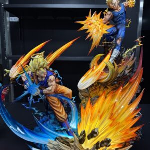 KD Collectibles - Collectibles SS2 Goku VS SS2 Majin Vegeta Repainted Version